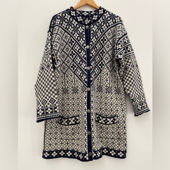 Dale of Norway Dresses & Skirts - Dale of Norway wool cardigan sweater dress navy ivory extra large XL stunning